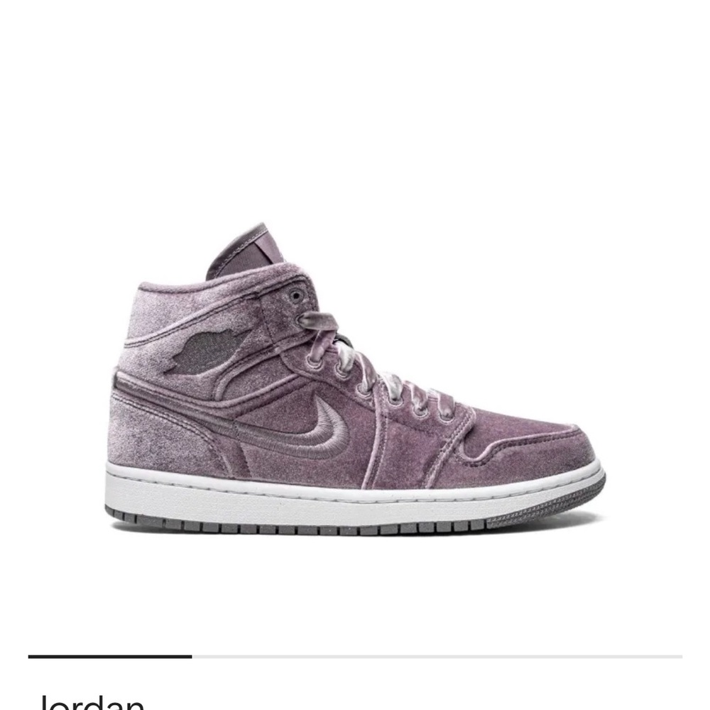 Nike Jordan Air Jordan 1 Mid SE "Purple Velvet" sneakers
